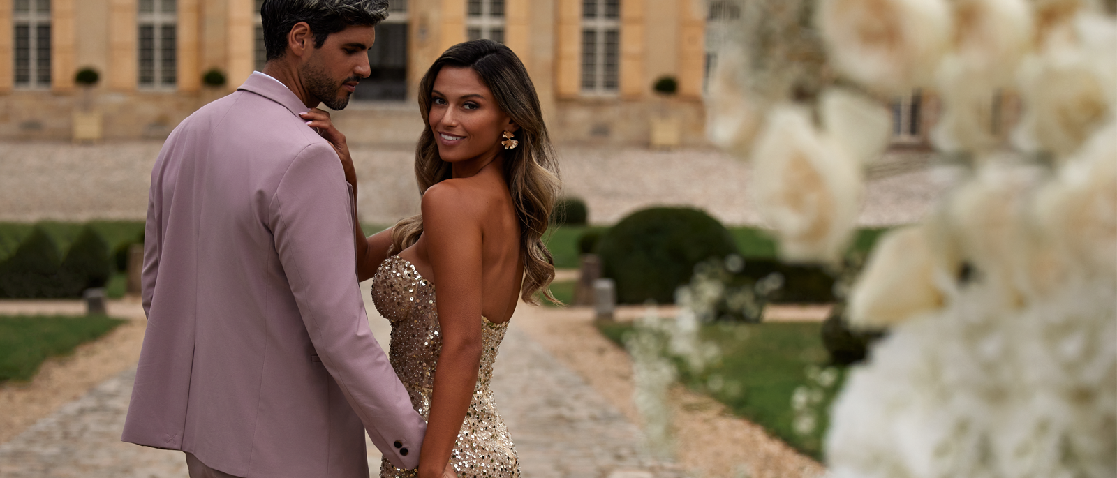 Wedding dresses for guests: what to select?