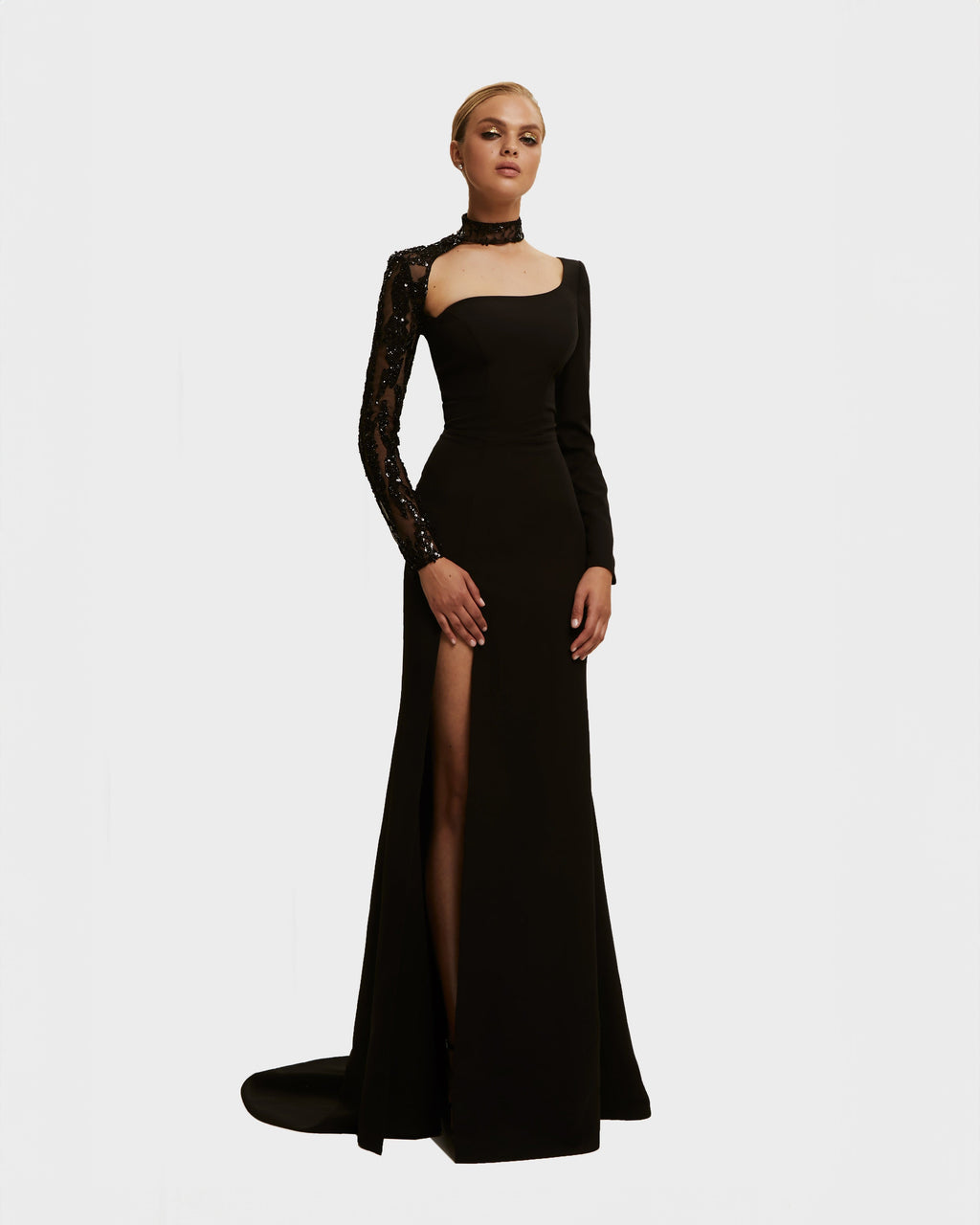 Trumpet gown with detachable sleeve