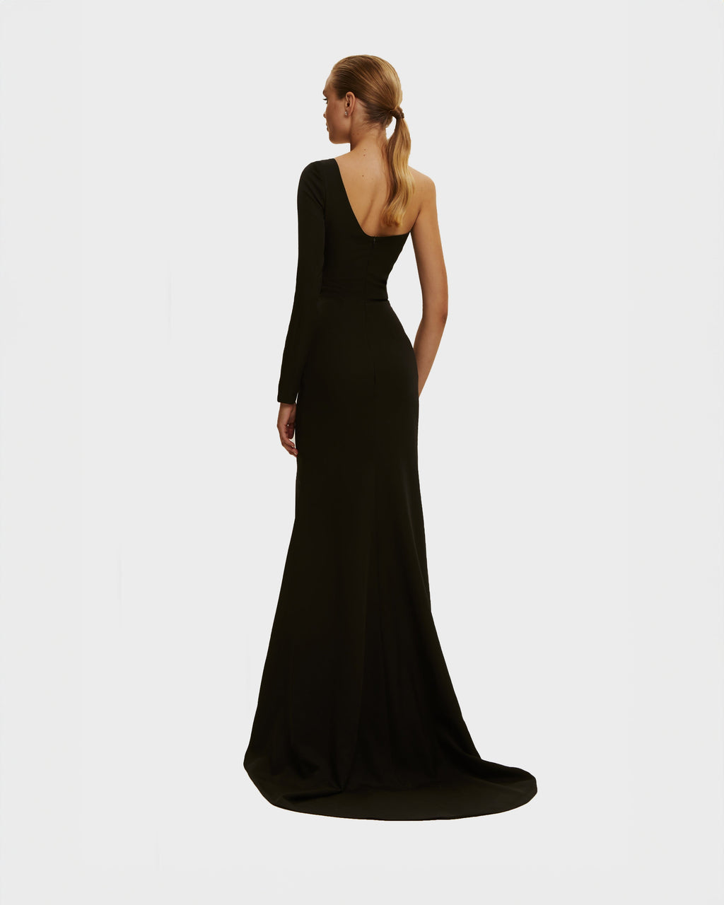 Trumpet gown with detachable sleeve