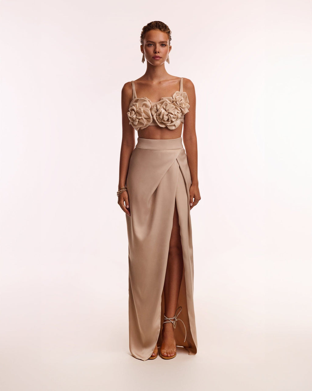 Refined high-waisted maxi satin skirt with a slit