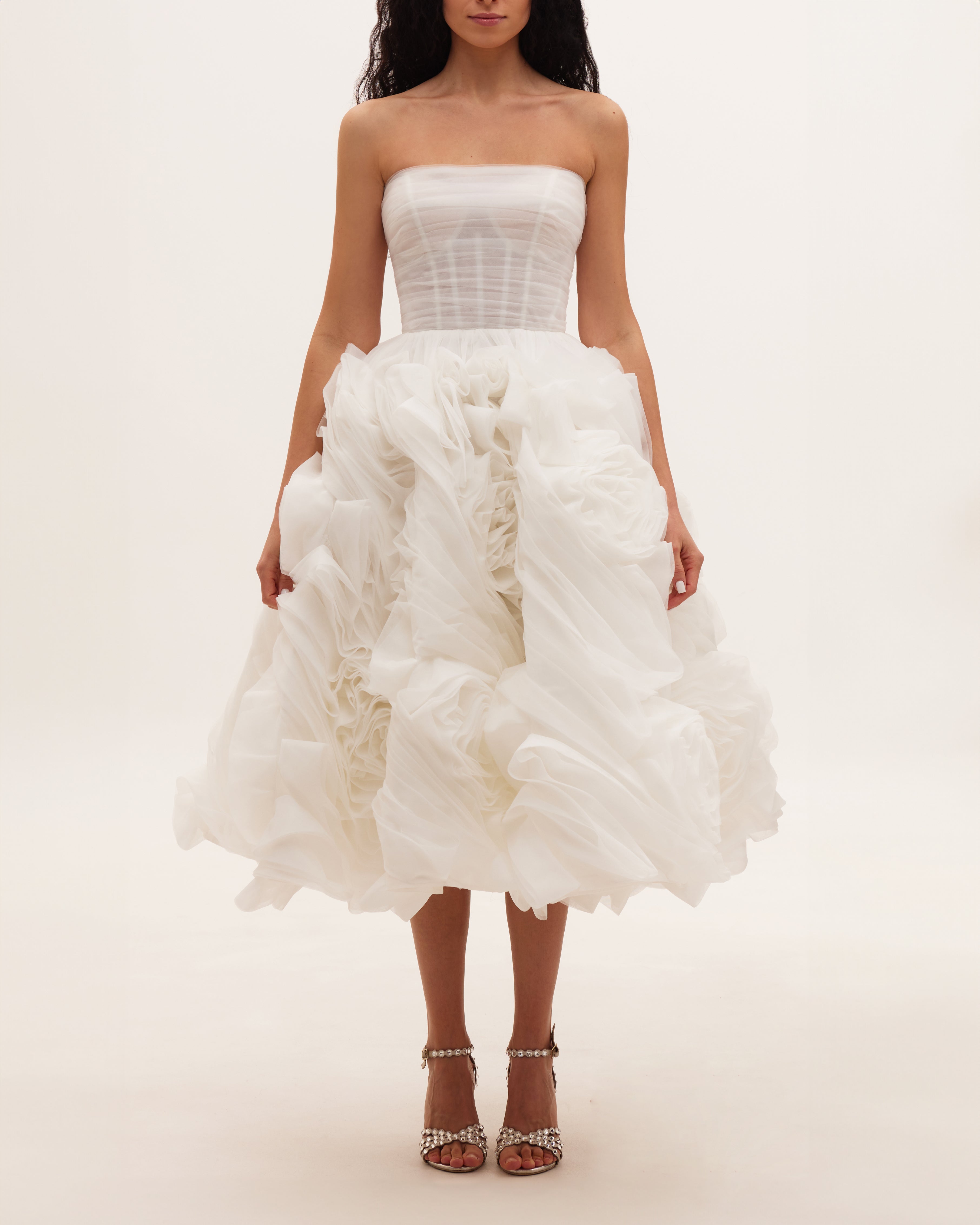 Dramatically flowered tulle dress in white ➤➤ Milla Dresses