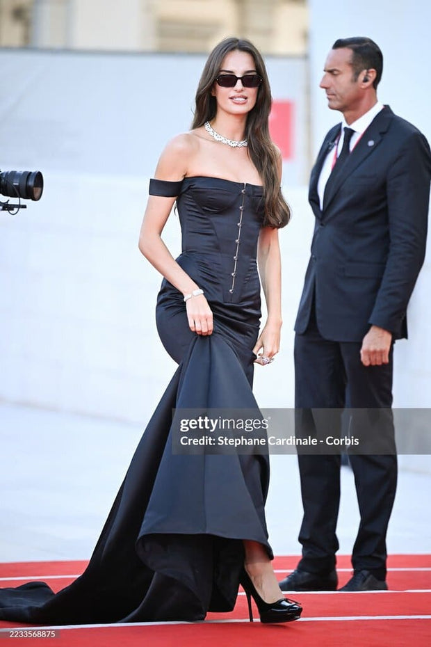 Black gala-worthy fitted couture gown