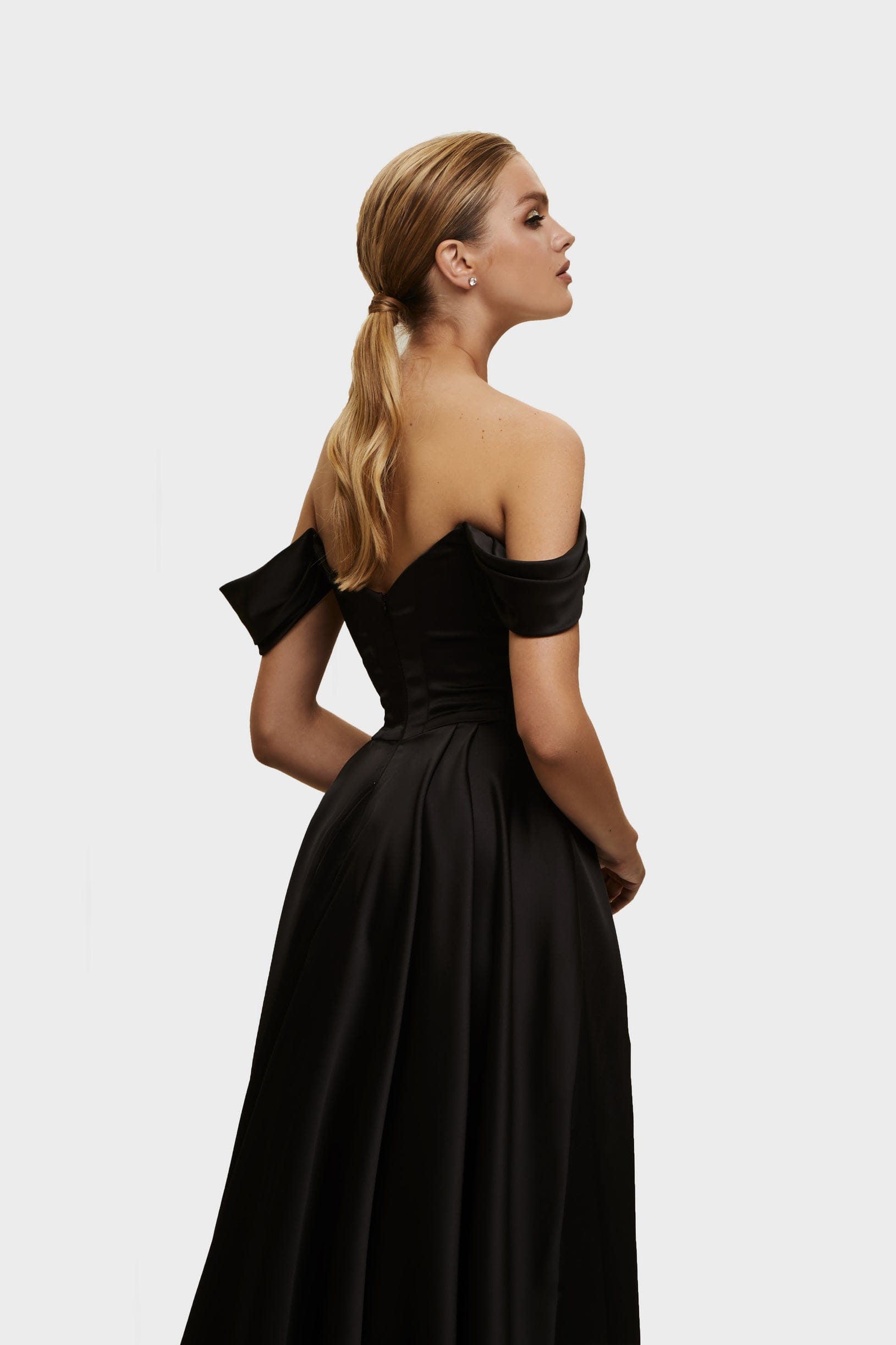 ZHUHW Black Princess Evening Dress Long Sexy Ball Gowns High-end Prom  Dresses Backless (Color : White-Mountain peach7, Size : 16) :  Amazon.com.au: Clothing, Shoes & Accessories