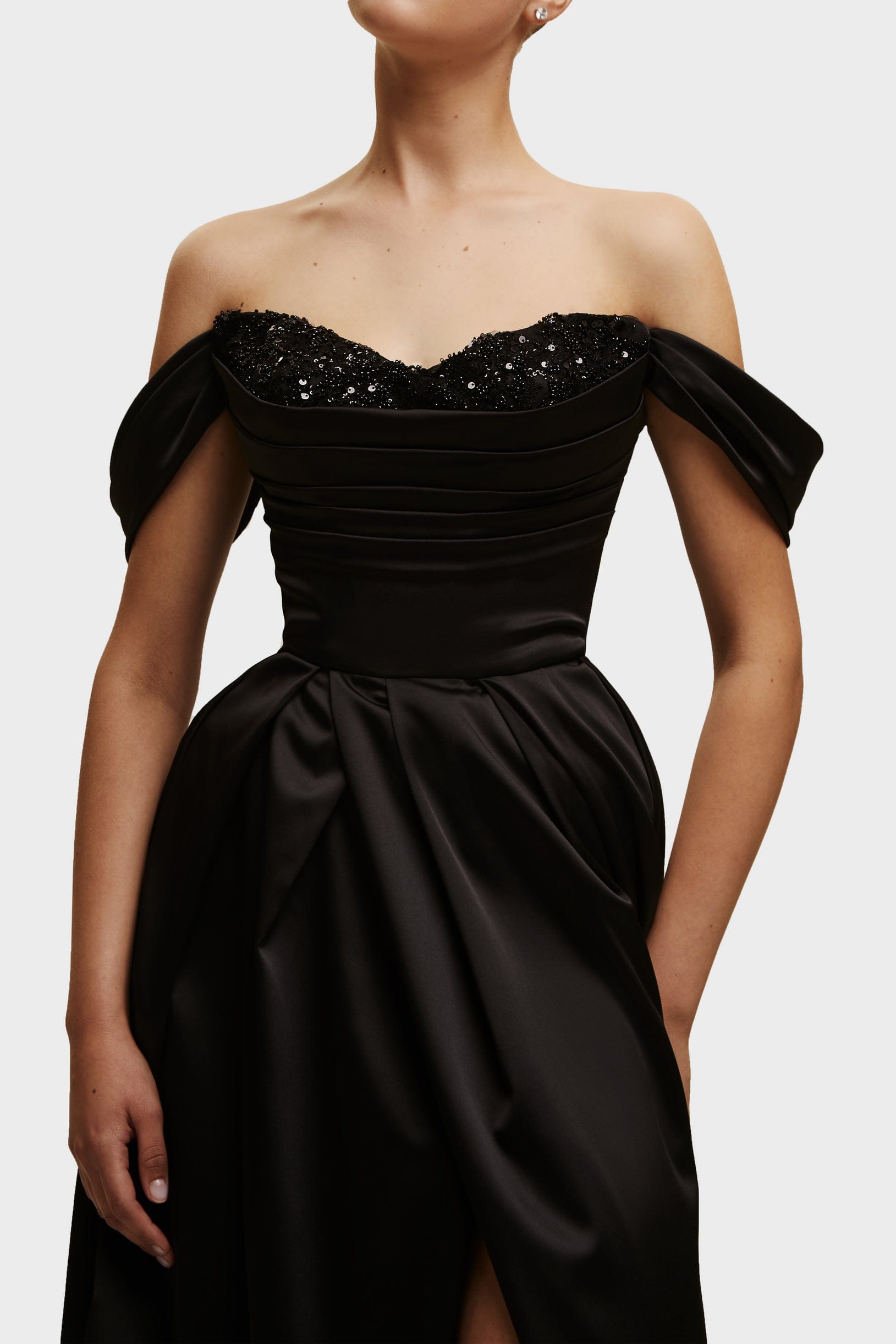 Black Princess heart-shaped neckline gown - Milla